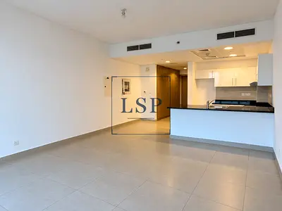 Modern Studio| Vacant | Prime Location