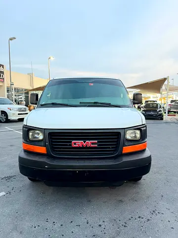 2015 GMC Savana Passenger Van GCC Specs