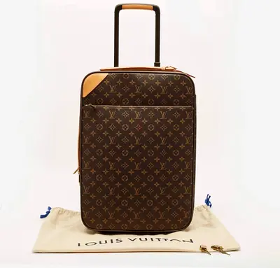 Louis Vuitton Monogram Carry-On Spinner Luggage – Good Condition