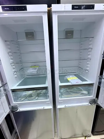 Miele latest model built-in 7000 series bottom freezer set