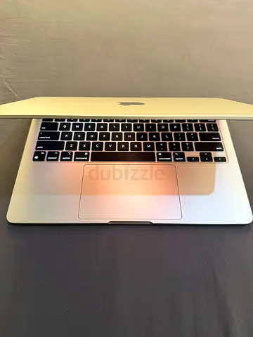 Used 13-inch MacBook Pro (Silver) - Good Condition, Battery 100%, 35 cycle charged