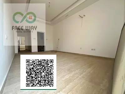 **مواصفات العقار:**  - طابقين + روف - 5 غرف نوم - مجلس - صالة واسعة - مطبخ