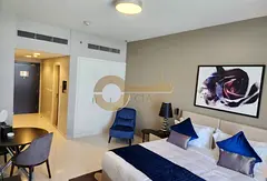 MODERN LIVING | BALCONY I COMMUNITY VIEW