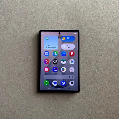 Samsung Galaxy Z Fold 8 (UAE version)
