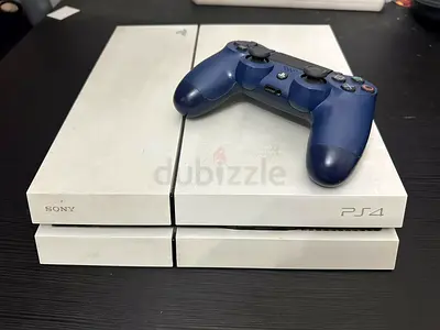 Playstation 4 + 1 Controller + Games