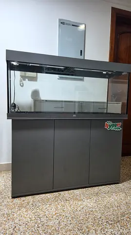Juwel Rio 240 Aquarium with Cabinet - Excellent Condition