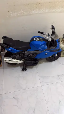 Kids electric ride-on motorcycle with training wheels - blue