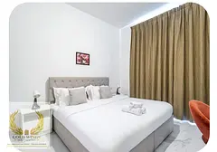 Bridges 3 bed+ Maid fully furnished Hotel style