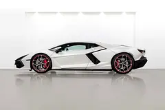 2024 Lamborghini Revuelto