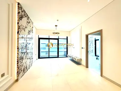Spacious 2 BR | Luxury Living | Skyline View