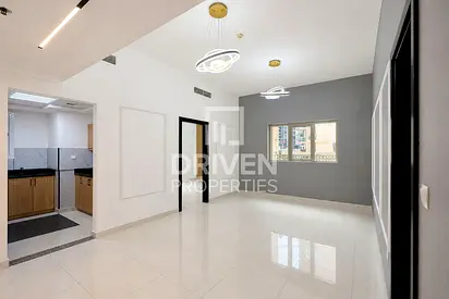 Genuine Resale | Upgraded Unit | Low Floor