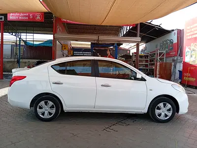 2014 Nissan SUNNY photo 7