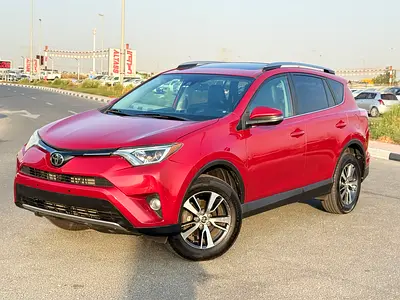 Toyota RAV4 XLE 2017 - FULL OPTION with sunroof
