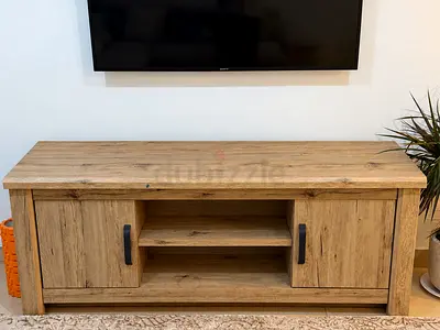 Wooden TV Cabinet / Entertainment Unit with Storage - Oak Finish