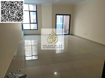للإيجار السنوي  3غرف وصاله من اكبر المساحات بعجمان 2700 قدم غرفه خادمه صاله منعزله 4حمام في ابراج النعيميه  بسعر 50 الف 4 دفعات  تامين شيكرررررررررررر