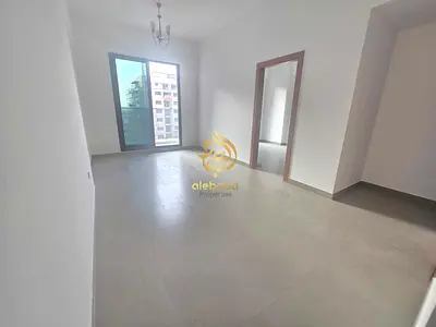 شقة مشرقة بغرفة نوم واحدة | مبنى مونريف | شرفة وإطلالات على المدينة | غير مفروشة