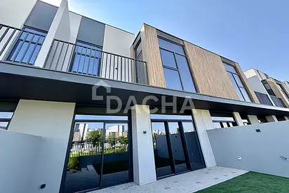 Spacious 3Bed | Park View | Prime Location