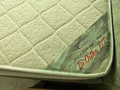 King size mattress - Dr. Ortho Fit (Good condition)
