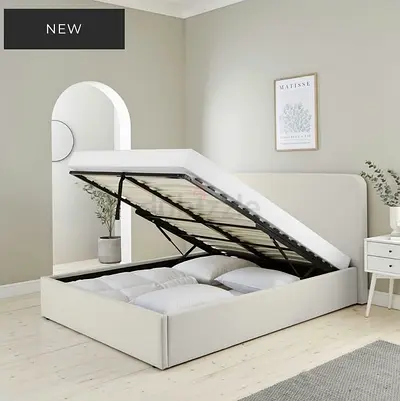 Brand New white colour 180*200 king size bed with storage.