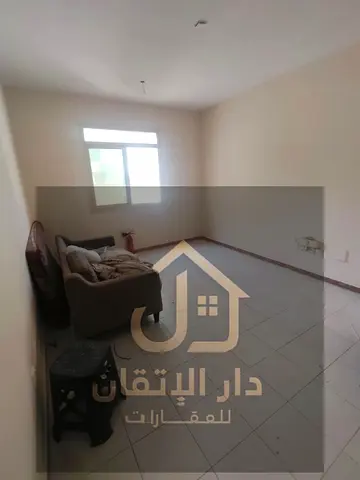 فرصة ذهبية للإيجار | غرفه وصاله منطقه النباعه موقع حيوي وقريب من جميع الخدمات