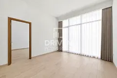 Premium Waterfront Living | Modern layout | Rented