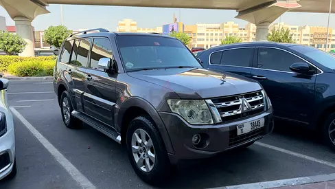 2014 Mitsubishi Pajero GLS Top Line GCC Specs