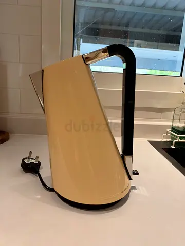 Casa Bugatti Retro Electric Kettle