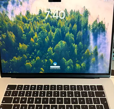 MacBook Air 15” (sky blue) -perfect  Working Condition with apple care