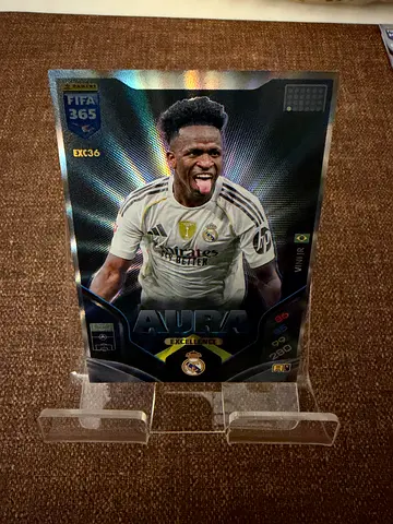 FIFA 365 Aura Excellence Limited Edition Football Trading Card — Vinícius Jr.