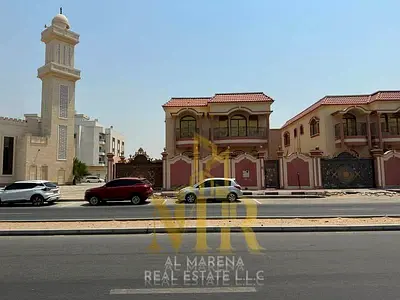 للبيع فيلا سكنية تجارية في المويهات 3 عجمان | على شارع جار مباشرة بجانب المسجد | 5 غرف ماستر | حوش ومظلة | شاملة الكهرباء والمياه والمكيفات |