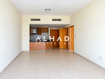 Vacant | Ready to Move | Near Metro