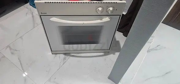 Built-in single electric oven (used) - good working condition