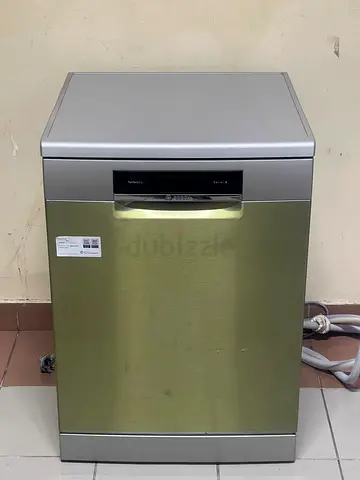 Bosch series 8 dishwasher 3 rack with wi-fi good condition for sale