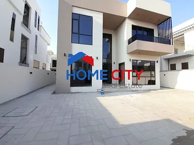 Modern villa featuring excellent finishing and a private yard, located in Al Reeman