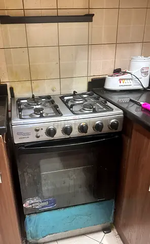 Urgent sale cooking range