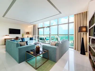 FULL PALM & MARINA SKYLINE VIEW | GREAT DEAL