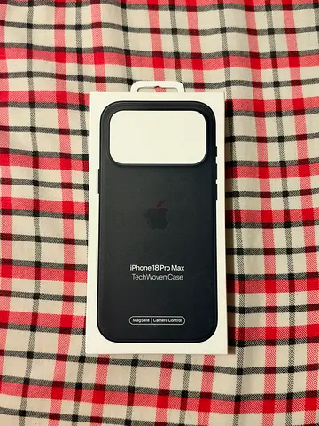 SEALED NEW iPhone 18 Pro Max Black TechWoven Case