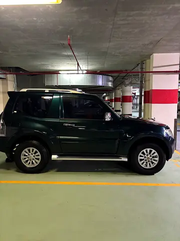 Mitsubishi Pajero GLS 2011 Japanese Specs Well Maintained