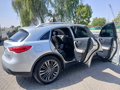 2018 Infiniti QX70 photo 10