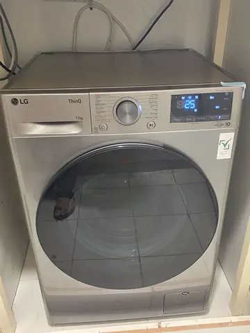 LG Latest model ThinQ 11kg Washing machine Excellent Condition