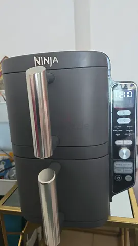 Ninja Double Stack XL 9.5L dual-drawer air fryer. New, used only once.