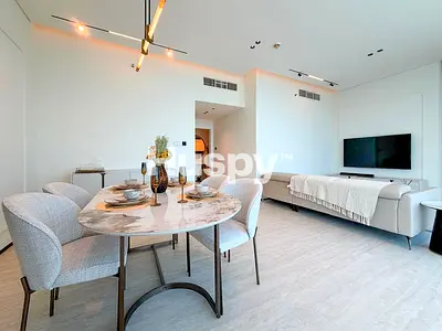 Vacant | Fully Renovated | Large Layout
