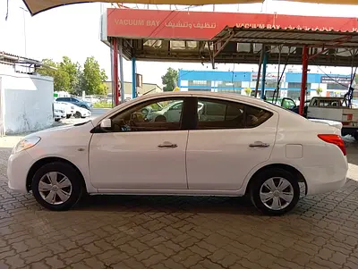 2014 Nissan SUNNY photo 4