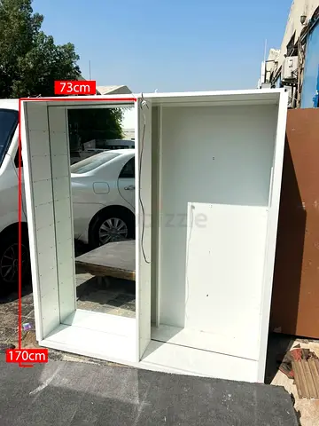 White freestanding wardrobe/closet - with mirror - 170cm x 73cm, average condition