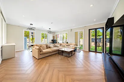 Fully Furnished | 5 BR Villa | Private Garden