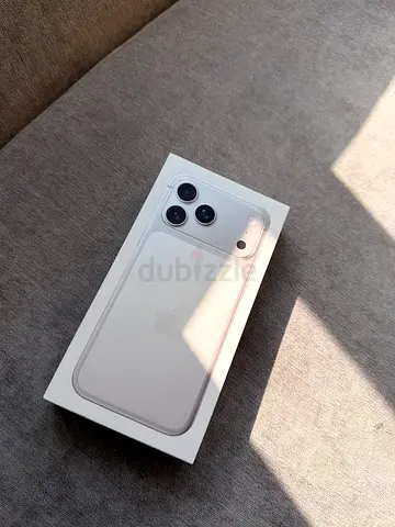iphone 17 pro max (100% battery with box)