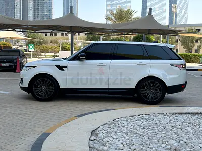 Range Rover Sport HSE Super charged 6 Cylinder 2017 GCC No paint, No Accident, service done.