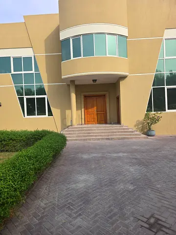 Dubai ,Almizhar1