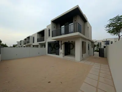 Villa: 4BR Villa | Jebel Ali Village Townhouses | Courtyard View ...