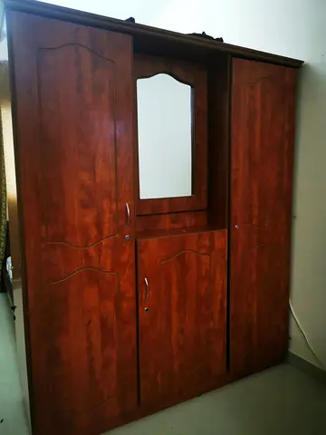 Cupboard 3 doors